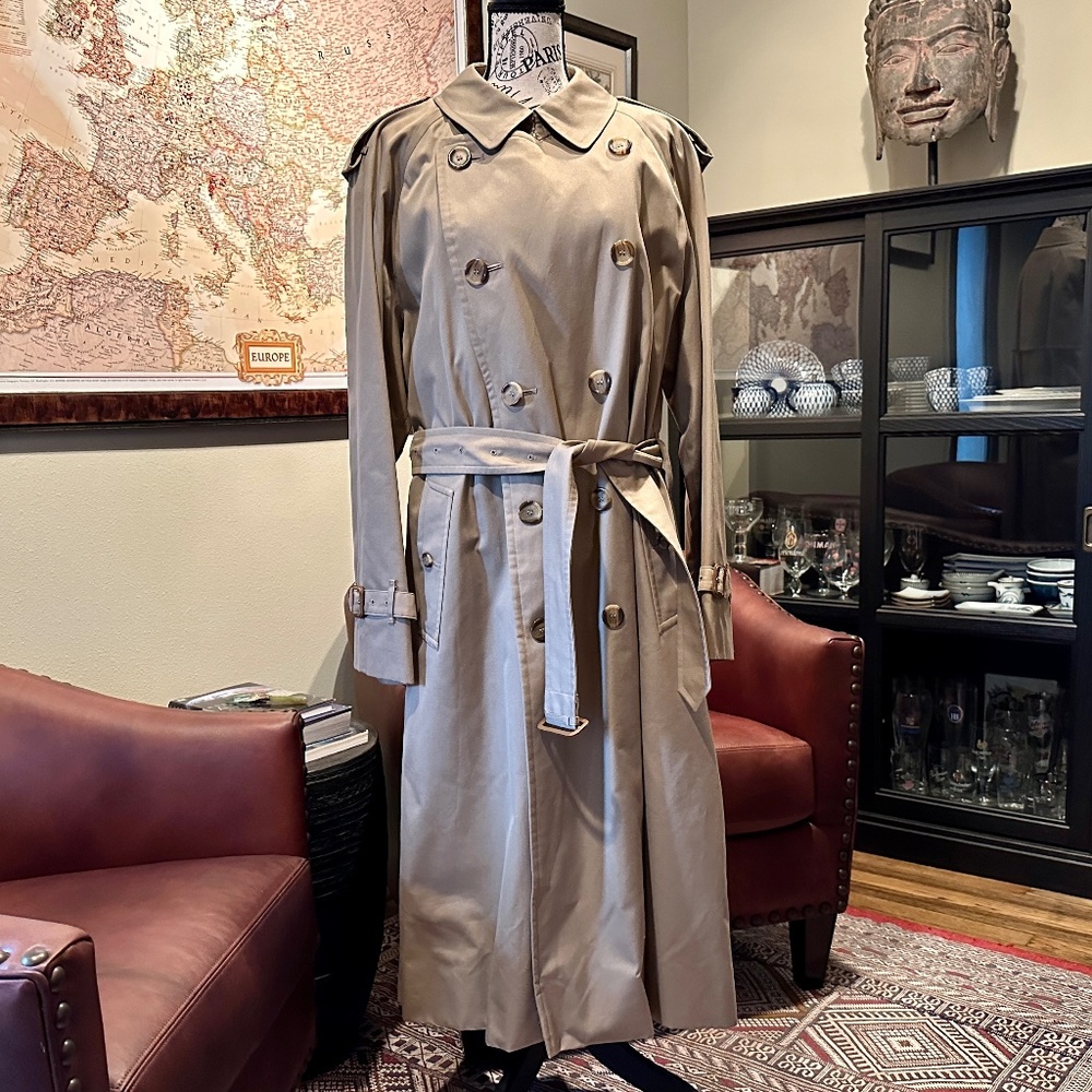 BURBERRY | Double-Breasted Trench Coat with Removable Liner - Picture 1 of 12